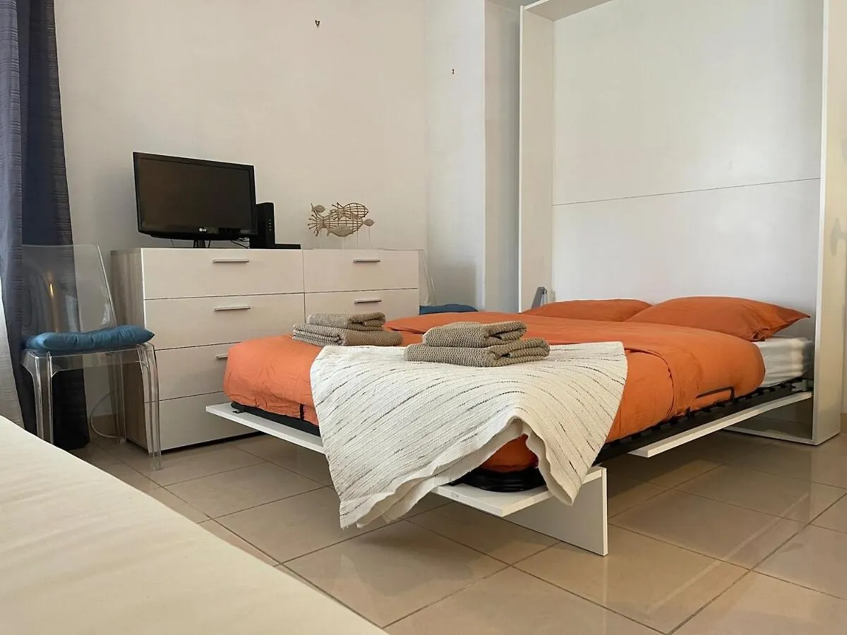 Perfect Studio Nice Beach Airport 0*,  France