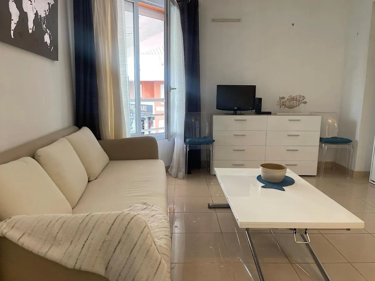 Perfect Studio Nice Beach Airport Apartment